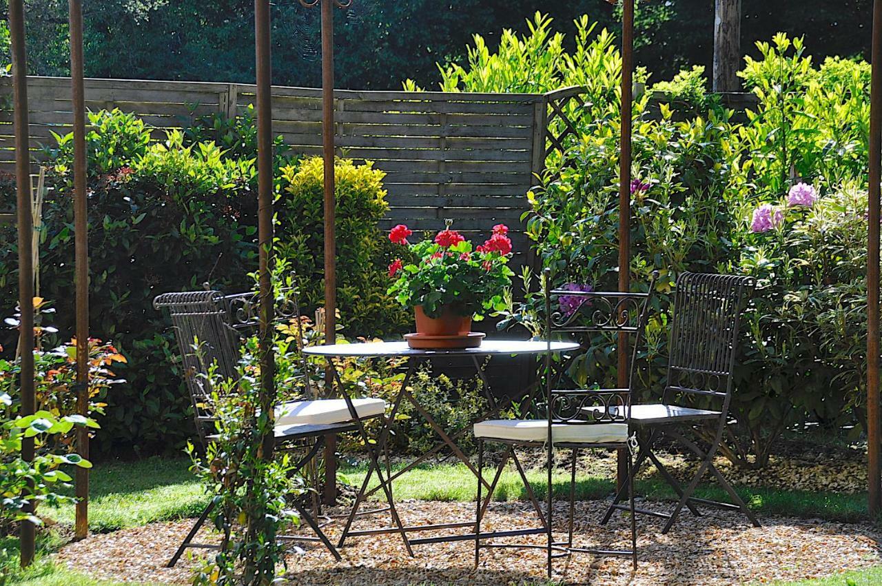 Au Jardin De Lisa Bed & Breakfast Cherreau Luaran gambar