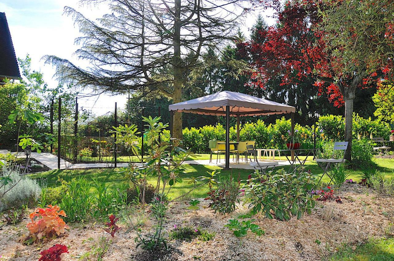 Au Jardin De Lisa Bed & Breakfast Cherreau Luaran gambar
